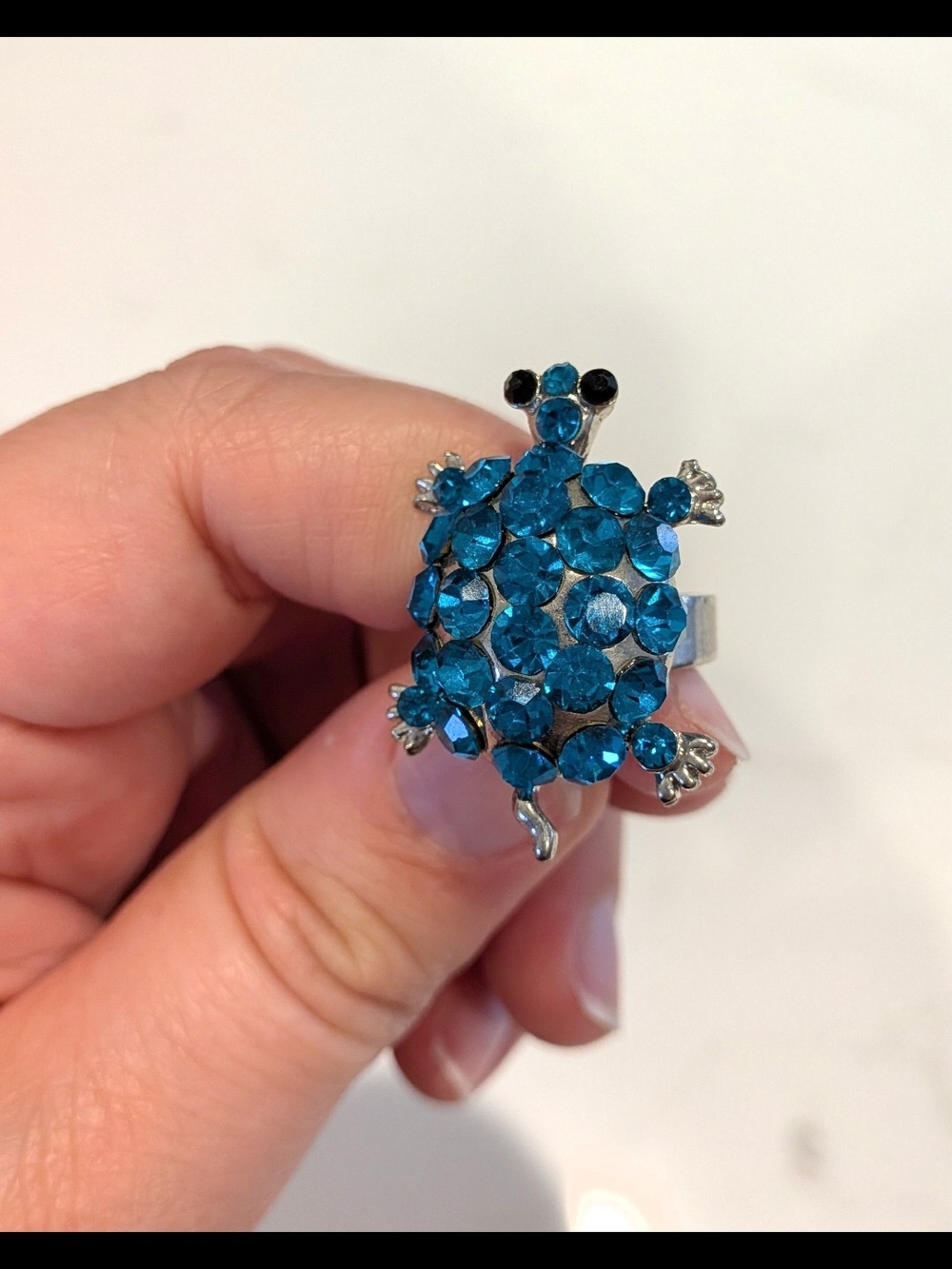 Blue Crystal Turtle Ring - Women's Jewelry - Picture 6 of 7